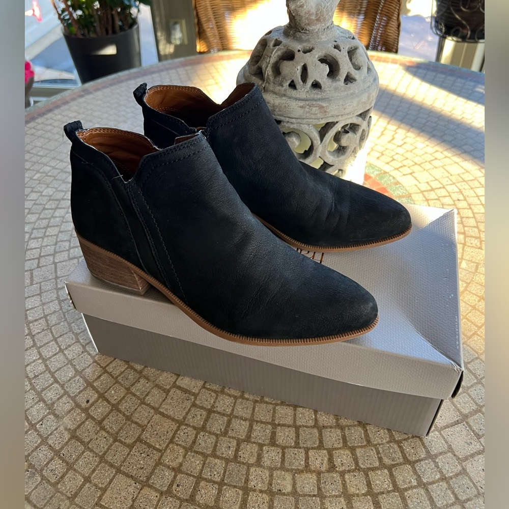 Franco Sarto Laslo Black Leather Ankle Boot Size 7.5 GOOD CONDITION